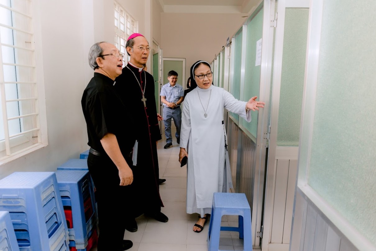 Phòng khám nhân đạo Xuân Hòa mang hy vọng đến cộng đồng